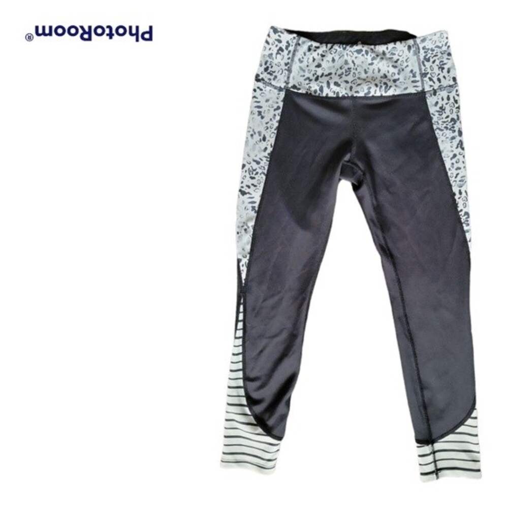 APANA ANIMAL PRINT BLACK & WHITE LEGGINGS - M